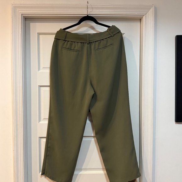 Quince Stretch Crepe Paperbag Pants, Olive, Size 14 - Picture 4 of 7